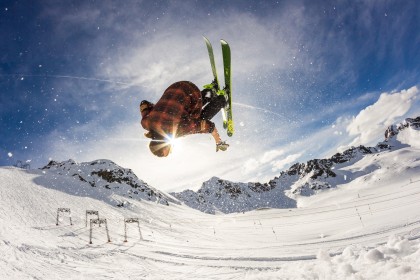 开云品牌：巅峰之战，卫冕征途的终极试炼，成都AG能否再度压制DYG？