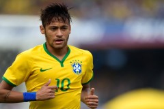 开云官方平台：防守体系崩塌？尤尔曼德直言两场失十球暴露团队深层危机