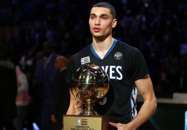 开云中国官网：英格拉姆闪耀多伦多，队史第二快500分里程碑，伦纳德纪录仍屹立