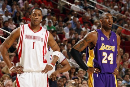 开云官方平台_蓉城主场球迷投掷水杯引发冲突，中国足协予以通报批评